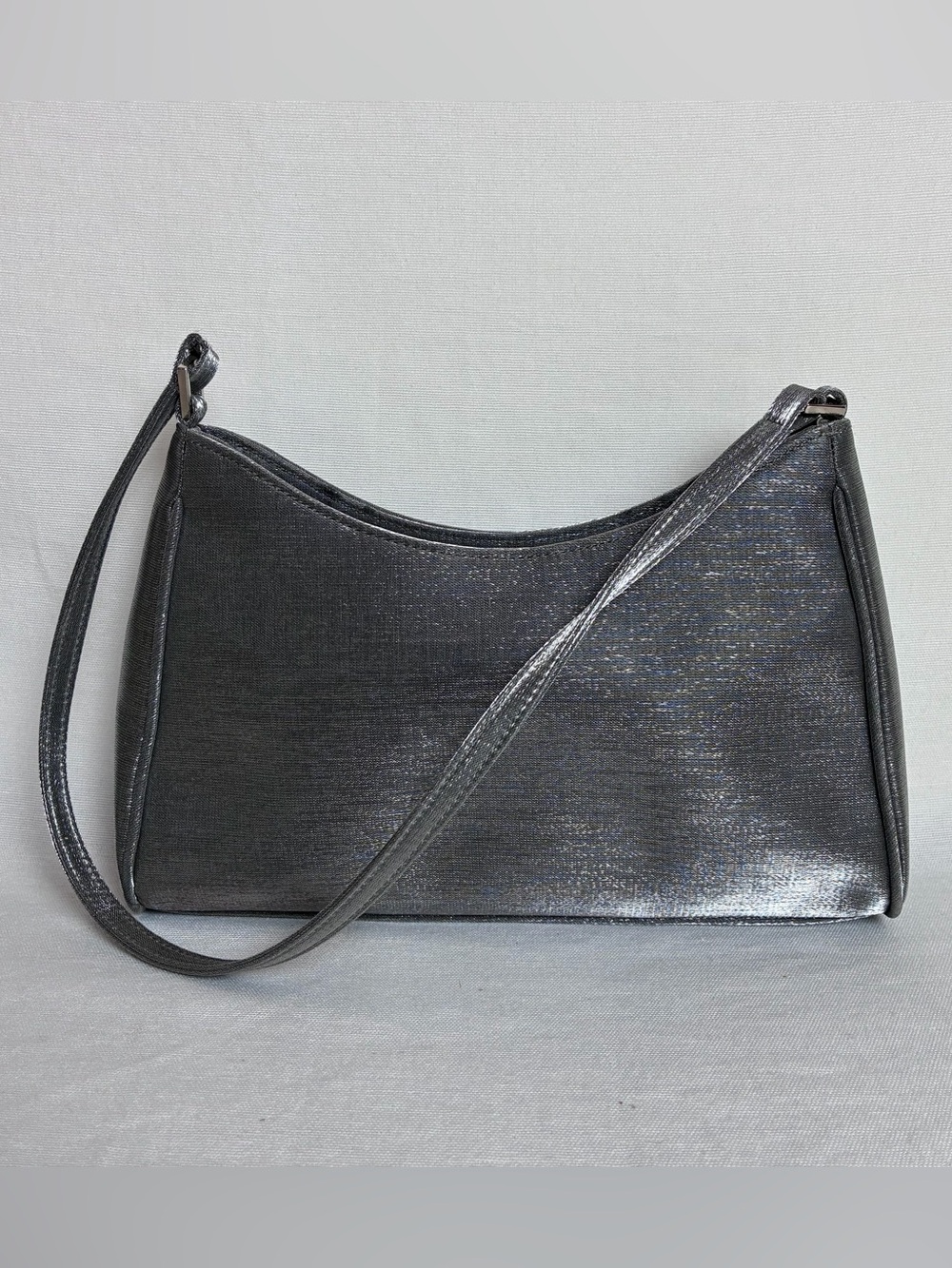 Y2K Silver Metallic Mini Shoulder Bag Vintage 90s Shimmer Baguette Purse Evening